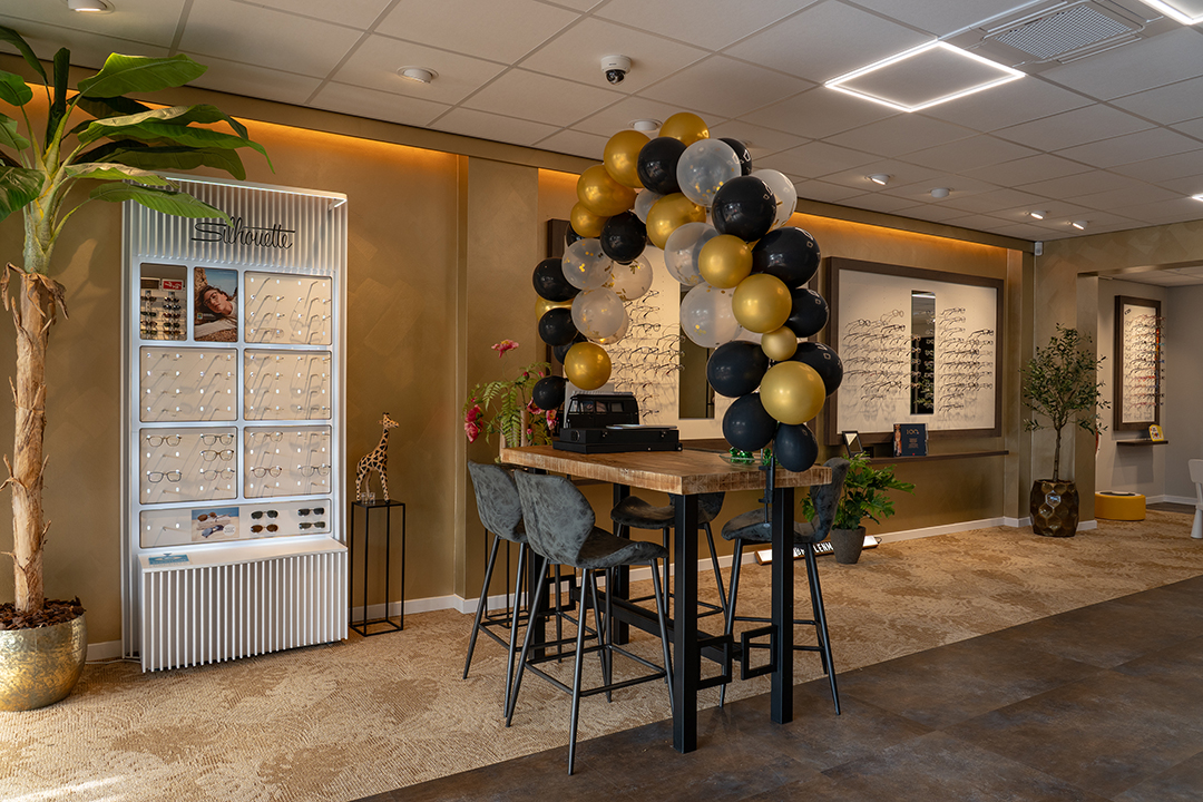 WHO07904_De Brillenman_Balonnen